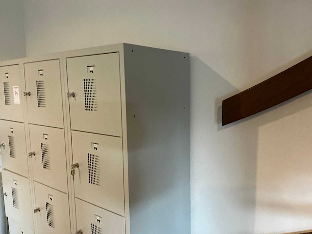 15 deuren lockerkast - afbeelding 5 van  10