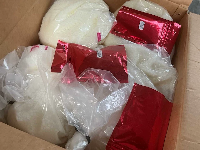 15 dozen aquapurge polyclear hmex reinigingscompound voor kunststofverwerkingsmachines, op pallet - afbeelding 2 van  11