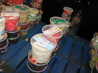 15 emmers snoepgoed haribo. - afbeelding 1 van  2