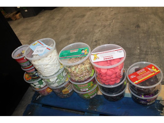 15 emmers snoepgoed haribo. - afbeelding 1 van  2