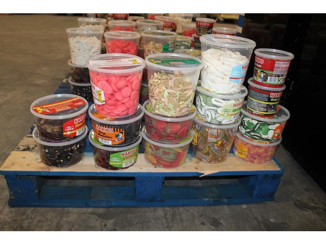 15 emmers snoepgoed haribo. - afbeelding 2 van  2