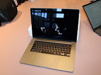 15 inch macbook air apple m3 chip. 16 gb ram geheugen, ssd 512 gb. bouwjaar 2024. incl. doos - afbeelding 1 van  3
