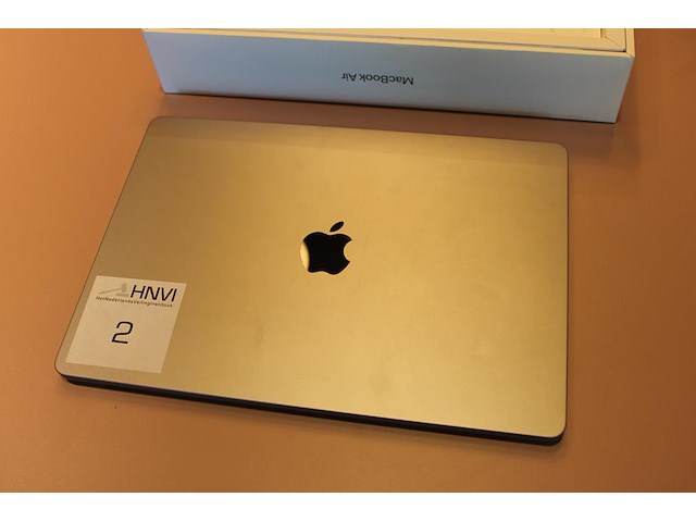 15 inch macbook air apple m3 chip. 16 gb ram geheugen, ssd 512 gb. bouwjaar 2024. incl. doos - afbeelding 2 van  3