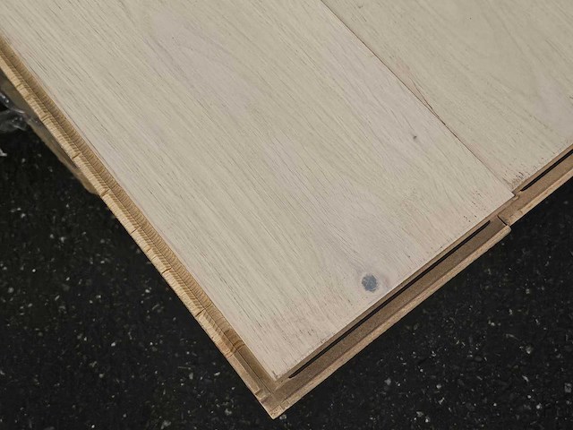 15 m2 parket eiken xl mutliplank - 1800 x 180 x 14 mm - afbeelding 2 van  3
