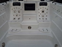 15 persoons dubbele cabine jacuzzi en buitenspa - afbeelding 6 van  56