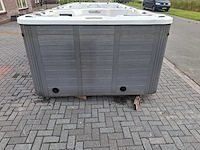 15 persoons dubbele cabine jacuzzi en buitenspa - afbeelding 10 van  56