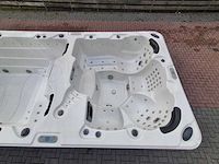 15 persoons dubbele cabine jacuzzi en buitenspa - afbeelding 12 van  56