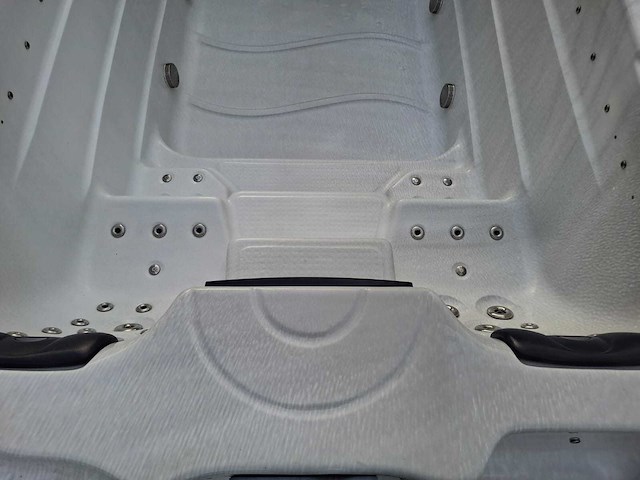 15 persoons dubbele cabine jacuzzi en buitenspa - afbeelding 34 van  56