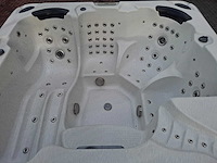 15 persoons dubbele cabine jacuzzi en buitenspa - afbeelding 44 van  56
