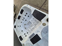 15 persoons dubbele cabine jacuzzi en buitenspa - afbeelding 13 van  34