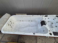 15 persoons dubbele cabine jacuzzi en buitenspa - afbeelding 34 van  34