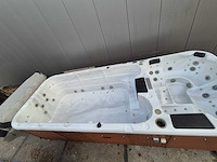 15 persoons dubbele cabine jacuzzi en buitenspa - afbeelding 27 van  34