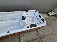 15 persoons dubbele cabine jacuzzi en buitenspa - afbeelding 24 van  34