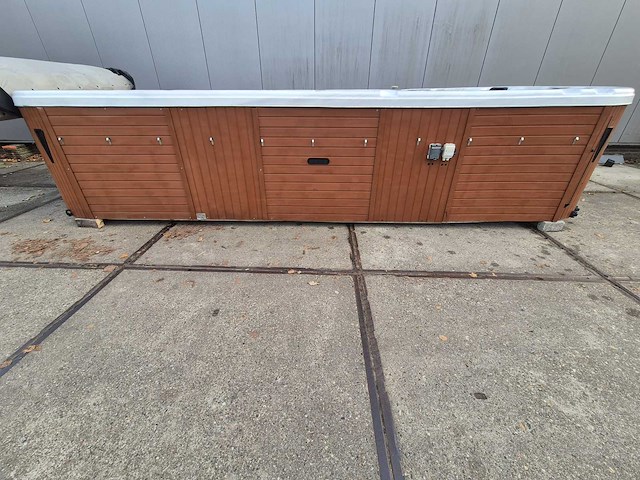 15 persoons dubbele cabine jacuzzi en buitenspa - afbeelding 10 van  34