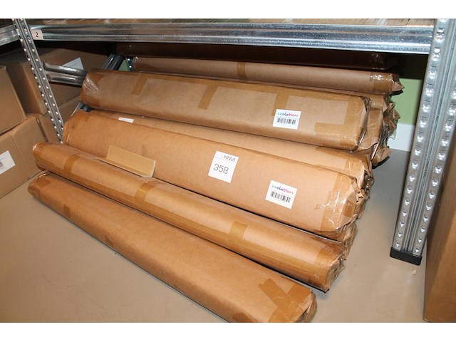 15 rubber matten met afmeting 1 x 3 meter. - afbeelding 1 van  2