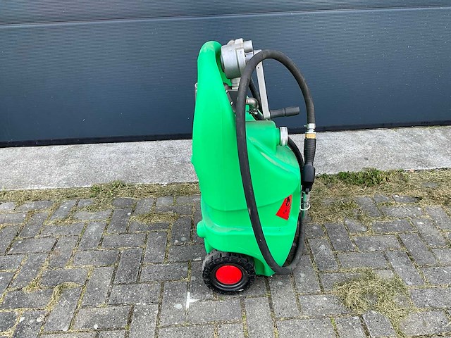 150 ltr. benzineopslagtank met tankpistool - afbeelding 4 van  8