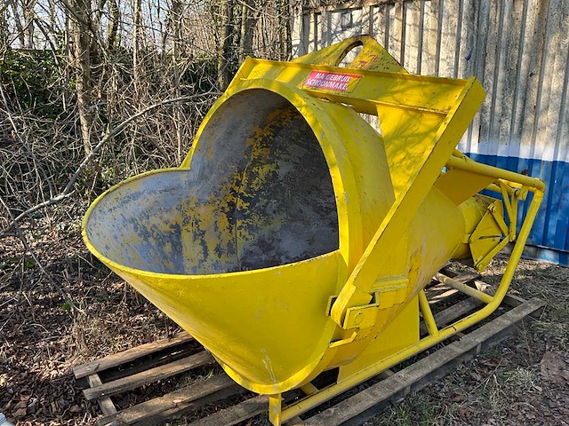 1500l betonkubel - afbeelding 1 van  6