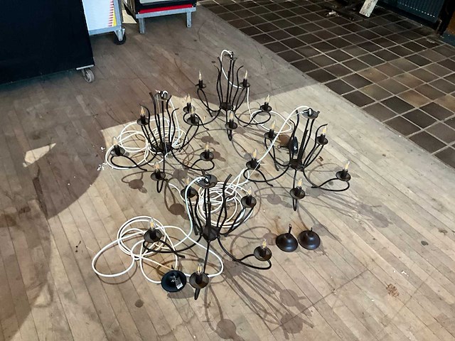 151050009 kroonluchters (4x) - afbeelding 2 van  5