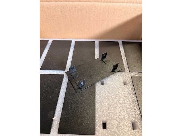 154x zwarte composiet lamellen / composiet roomdivider - 300 cm lang - afbeelding 5 van  5