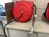 15m pneumatische slangenhaspel met spuitpistool - afbeelding 2 van  4