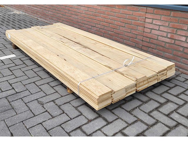 15m2 afrikaans eiken 18 x 140 mm vloerdelen, lengte 240cm ( 45x ) - afbeelding 4 van  4
