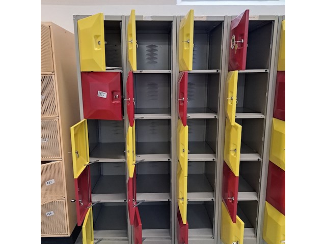 15x lockerkast rood en geel - afbeelding 2 van  5