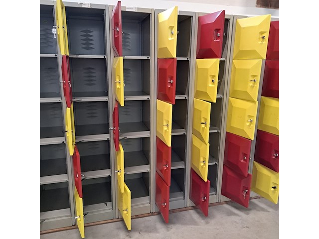 15x lockerkast rood en geel - afbeelding 3 van  5