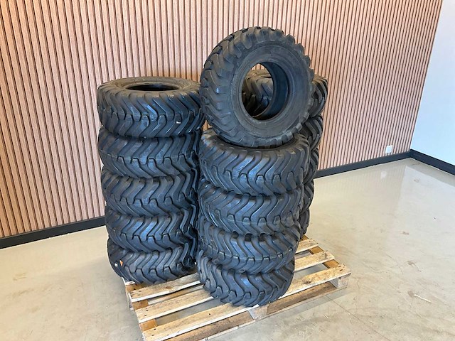 15x ongebruikt continental 23x9-10 industrie band - afbeelding 1 van  8