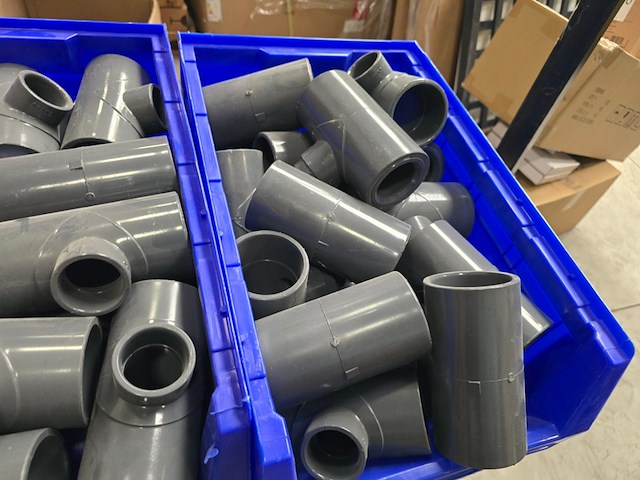 16 bakken met druk pvc koppelingen kruizinga - afbeelding 6 van  11