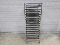 16 delige rvs afkoelwagen met 16 aluminium bakplaten