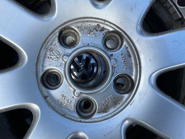 16” lichtmetalen velgenset volkswagen 5x112 - 6,5jx16h2 - continental 205/55/r16 banden - afbeelding 3 van  3