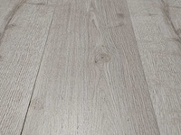 16 m2 laminaat plank - 1200 x 191 x 8 mm - afbeelding 1 van  3