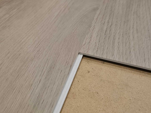 16 m2 pvc spc click visgraat - 750 x 150 x 6,5 mm - afbeelding 2 van  2