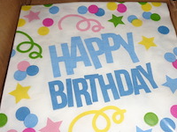 16 pakjes met 12 servetten happy birthday - afbeelding 3 van  3