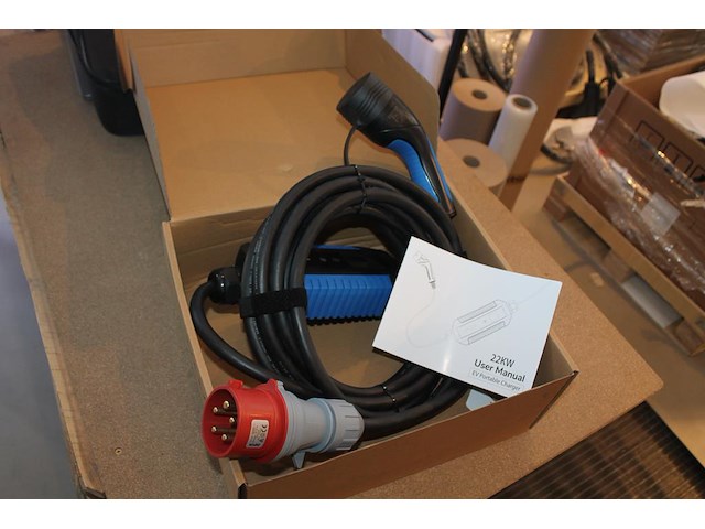 16 portable laadkabels 7 meter. cee32 rood naar type2. 22kw. - afbeelding 1 van  3