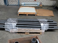 16 stalen pijpen op pallet met 10x lengte 235 cm en 6x 180 cm. doorsnede 75 mm. - afbeelding 1 van  3