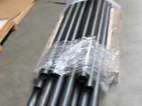 16 stalen pijpen op pallet met 10x lengte 235 cm en 6x 180 cm. doorsnede 75 mm. - afbeelding 3 van  3