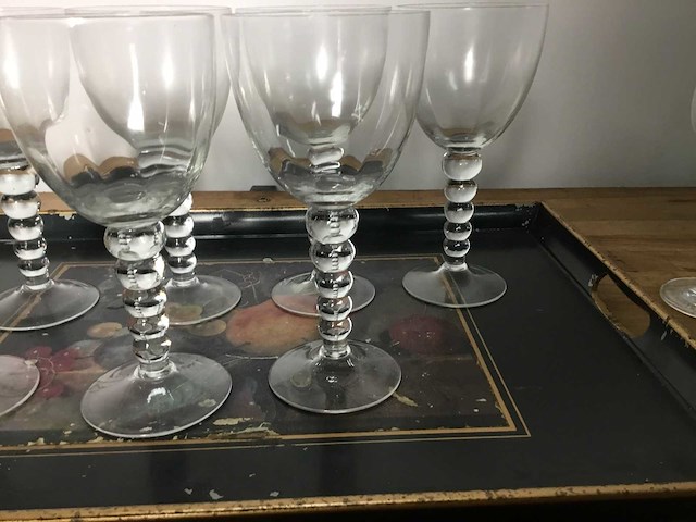 16 wijnglazen met dienblad - glass - afbeelding 1 van  3