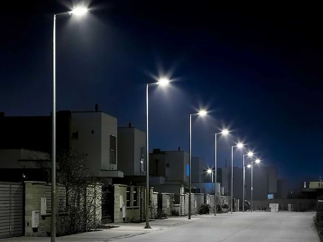 16 x g-tec dak pro 100 straatlantaarn led lampen - afbeelding 5 van  13