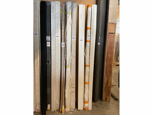 16028 mdf plint 90x12 mm (27x) - afbeelding 2 van  2