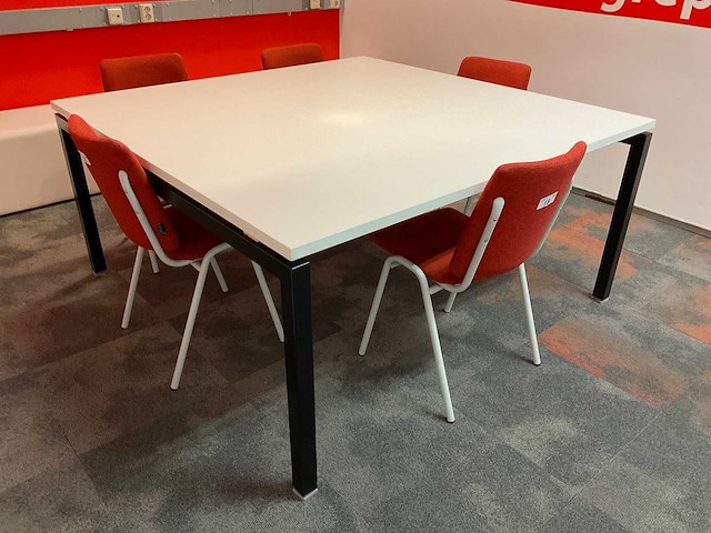 160x160cm vergadertafel - afbeelding 1 van  2