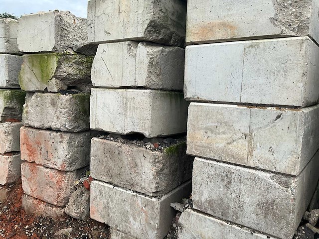 160x80x40 beton legoblok (24x) - afbeelding 1 van  3