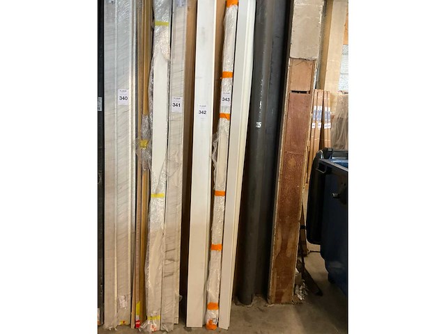 16331 mdf plint 15x70 mm (9x) - afbeelding 1 van  1