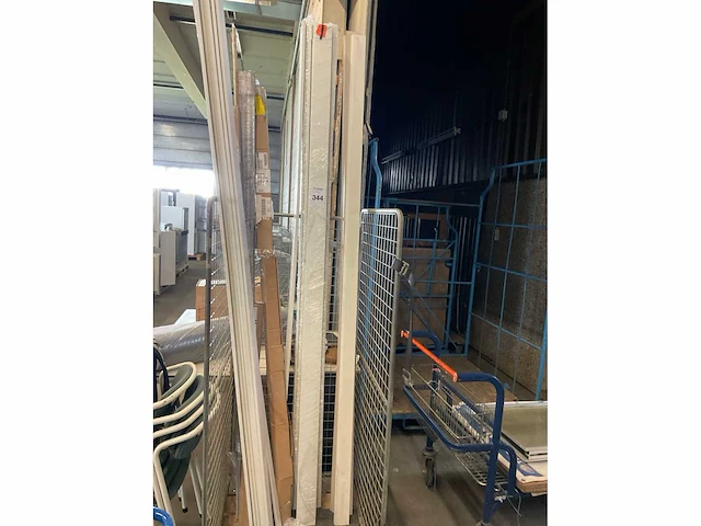 16332 mdf plint 15x90 mm (11x) - afbeelding 2 van  2