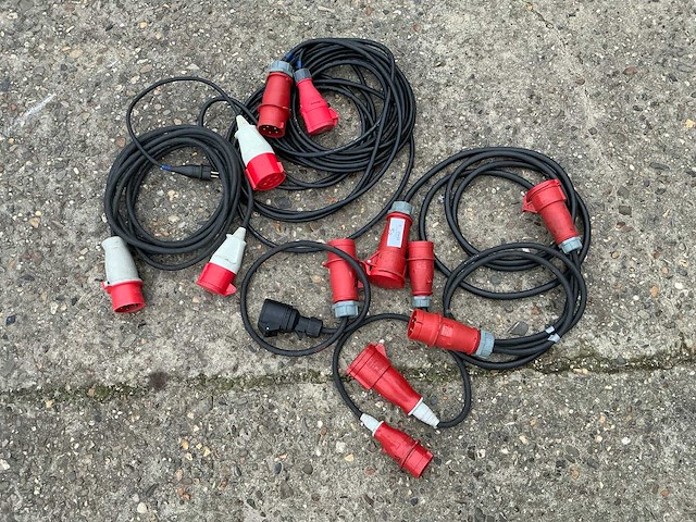 16a naar 32a verloopkabel (7x) - afbeelding 1 van  2