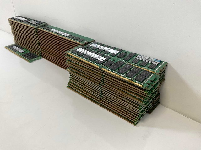 16gb ddr4 - mix model rams - check description (75x) - afbeelding 5 van  11