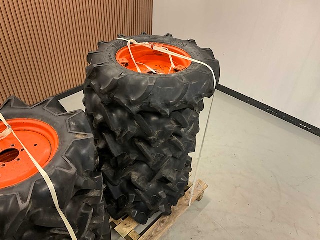 16x 8-16 minitractor band met velg - afbeelding 3 van  6