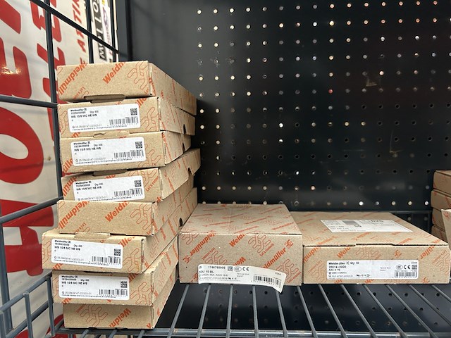 16x doos elektronica accessoires w.o. terminal block weidmüller - afbeelding 3 van  10