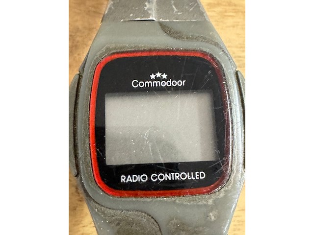 16x horloge o.a: boss, diesel - afbeelding 4 van  17