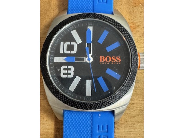 16x horloge o.a: boss, diesel - afbeelding 7 van  17